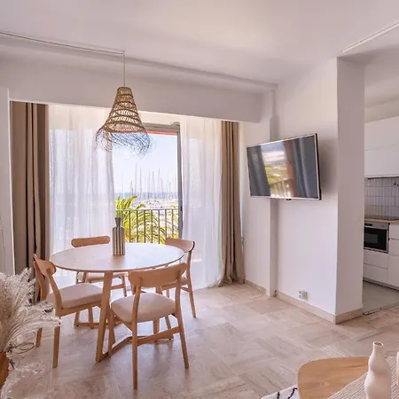 Grand Studio 38m2 Vue Mer Et Parking ! *