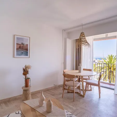 Grand Studio 38m2 Vue Mer Et Parking ! Hyères